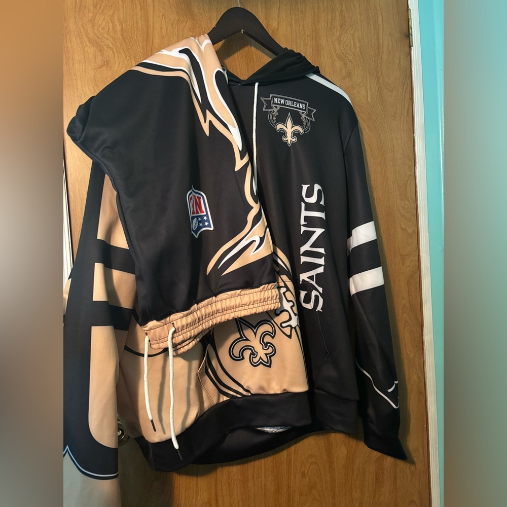 NWOT New Orleans Saints Hoodie & Pants set